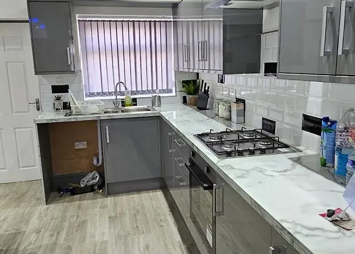 Luxury Four Bedroom House Bradford (West Yorkshire)