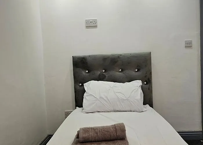 Holiday home Luxury Four Bedroom House