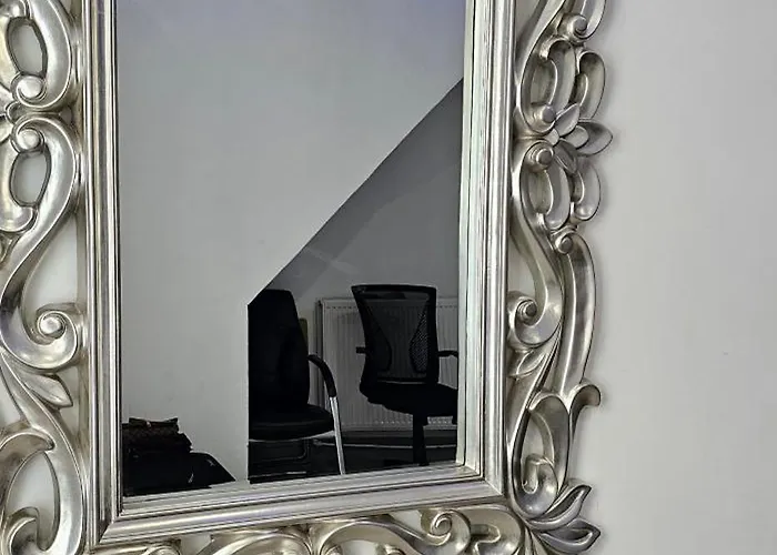 펜션 Luxury Four Bedroom House *