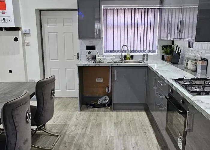 Luxury Four Bedroom House Holiday home Bradford (West Yorkshire)