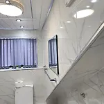 Luxury Four Bedroom House بيت للعطل